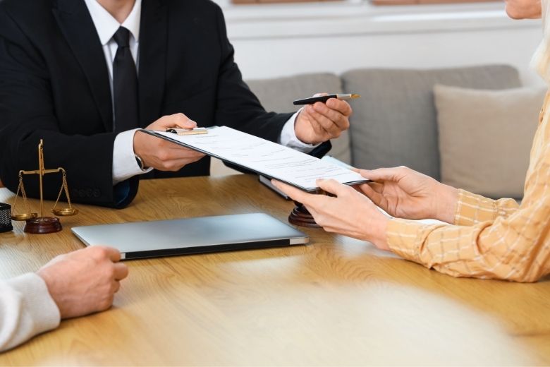 離婚協議書怎麼寫才不吃虧？2025離婚協議書撰寫指南與戶政流程總整理